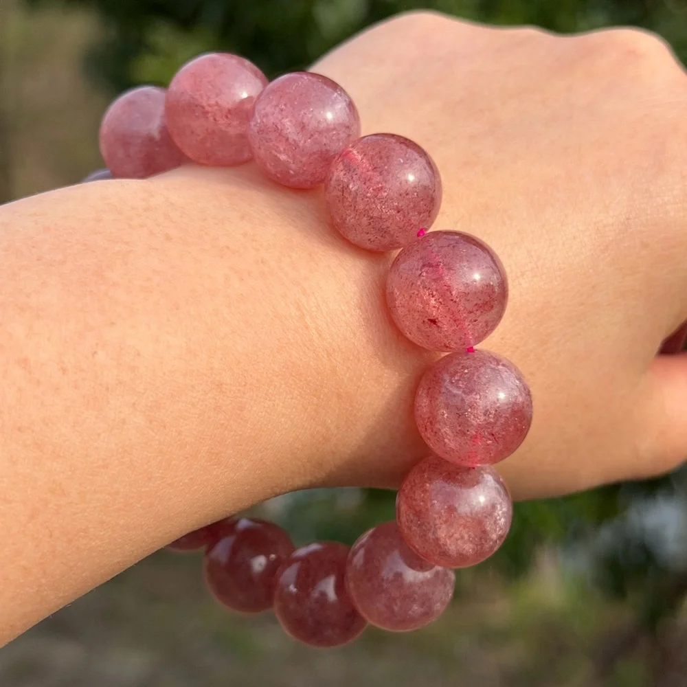15.5mm stretchable‎ red strawberry quartz bracelet 1104